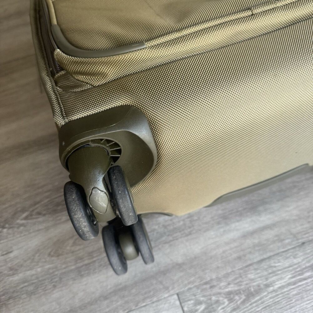 Briggs & Riley BASELINE 2-Wheel Cabin Bag Olive Green Luxury Comfort Luggage - Picture 7 of 16